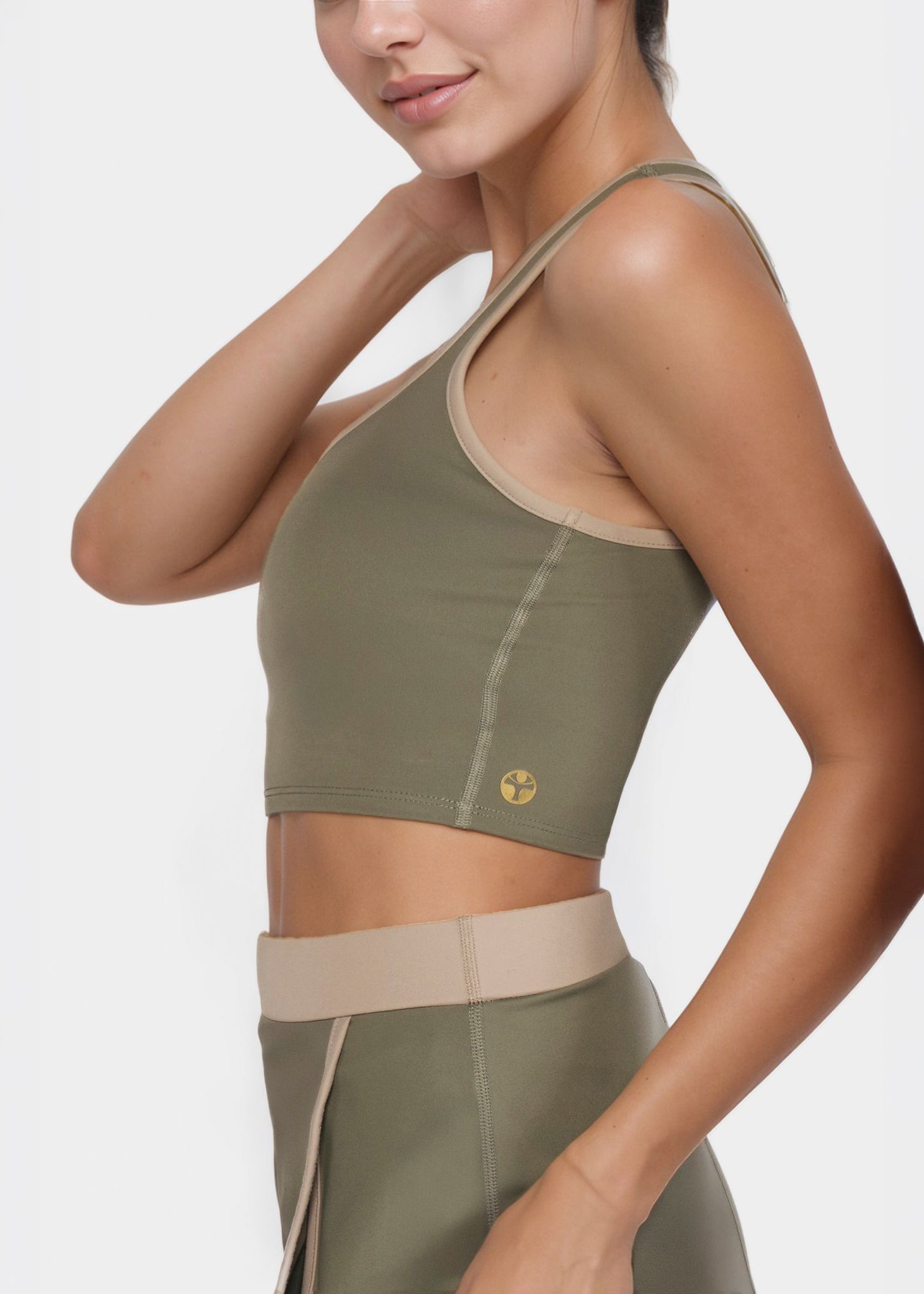 Contrast Cropped Sports Bra