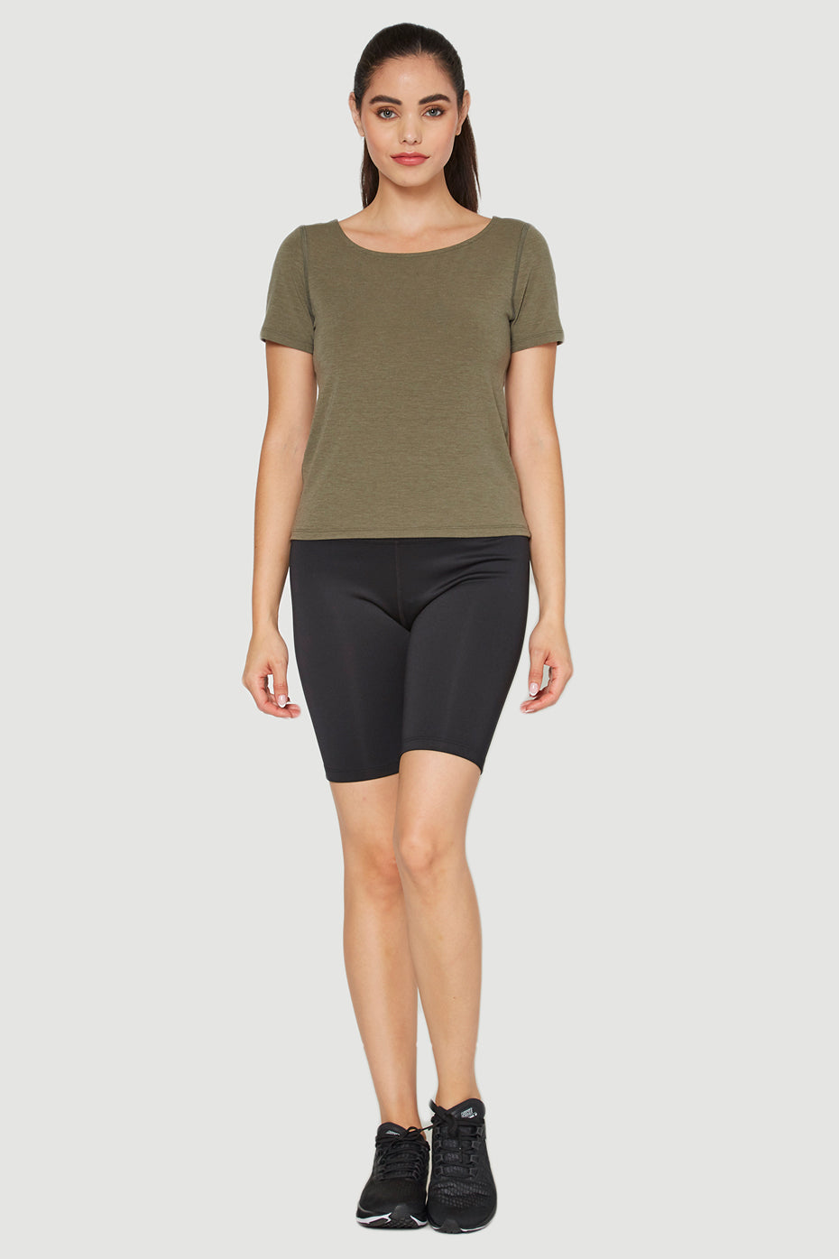 Essential Stretch Tee